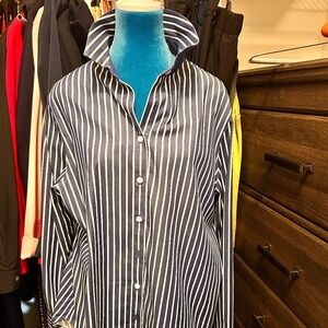 Chico’s no iron tunic